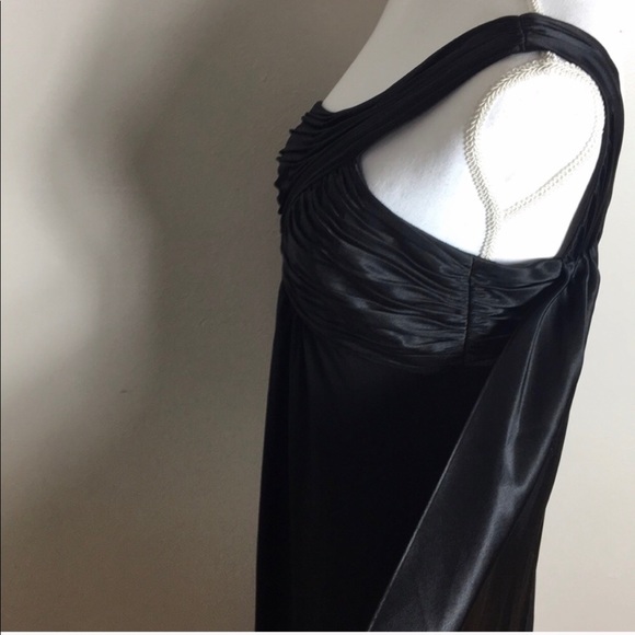 DAVIDS BRIDAL DRESS WEDDING/PROM SIZE 4 - Picture 7 of 8